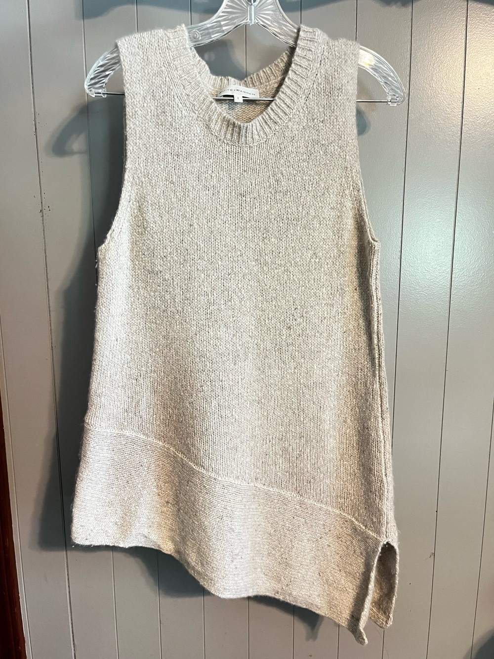 White + Warren 100% cashmere tank top sweater with asymmetrical hem